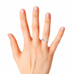 Noelle Solitaire Ring - Image 4